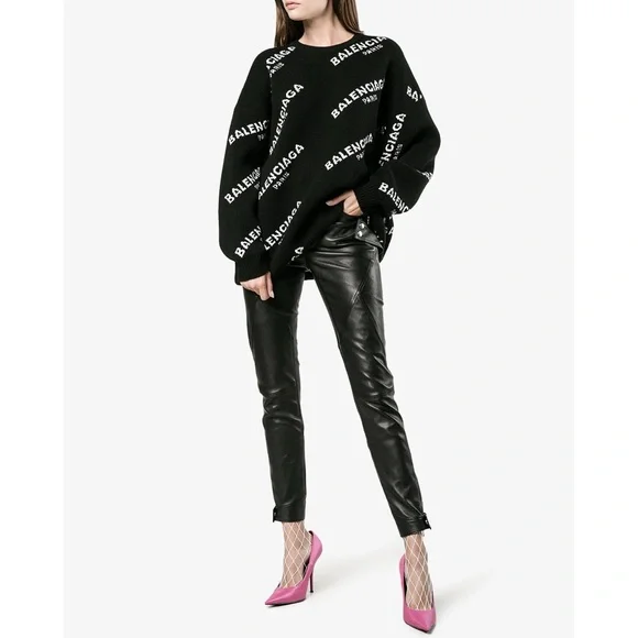 Balenciaga Oversized Sweater - Picture 7 of 17